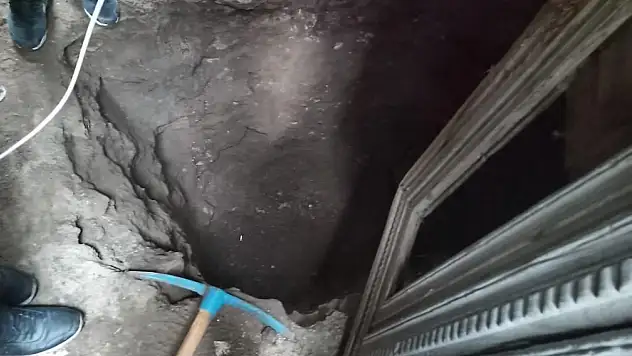 İzinsiz kazı yapan şahışlar yakalandı