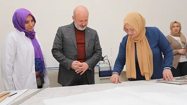 Kadınlar, eğitimlerle ekonomilerine destek oluyor