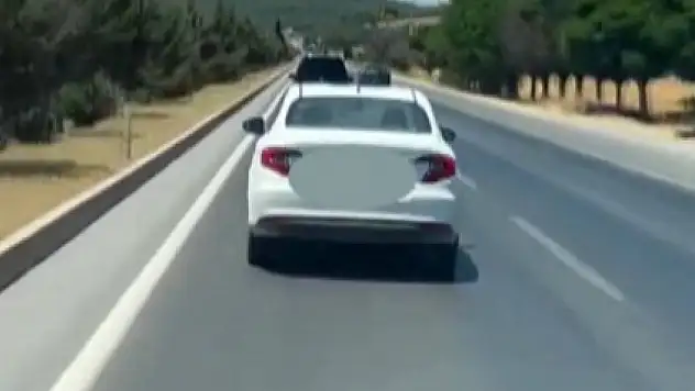 Kahramanmaraş'ta ambulansın önünü kesen sürücüye ceza yağdı