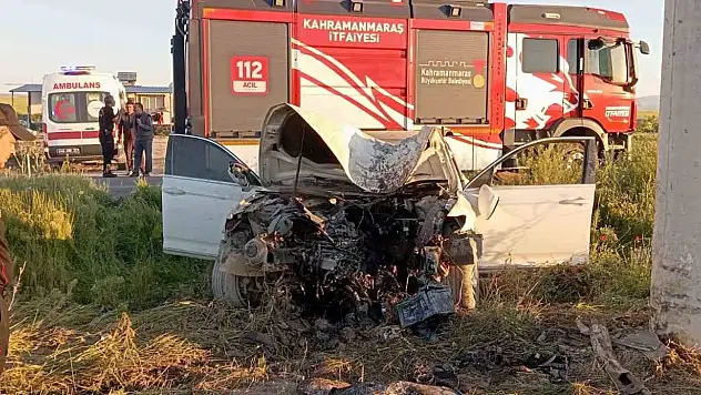 Kahramanmaraş'ta kaza: Sürücü araçta sıkıştı