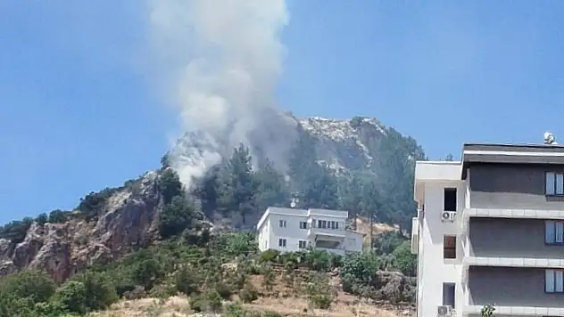 Kahramanmaraş Ahır Dağı'nda yangın çıktı