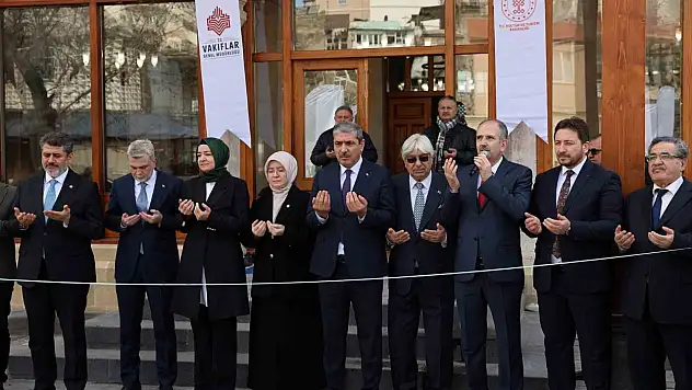 Restorasyonu tamamlanan 5 cami ibadete açıldı!
