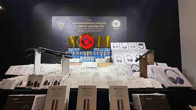 Kahramanmaraş'ta çok sayıda kaçak elektronik ürün ve sentetik ecza ele geçirildi