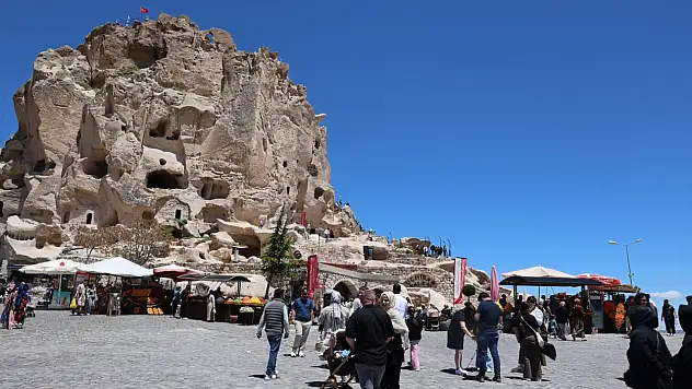 Kapadokya'da bayram yoğunluğu bugünde devam ediyor