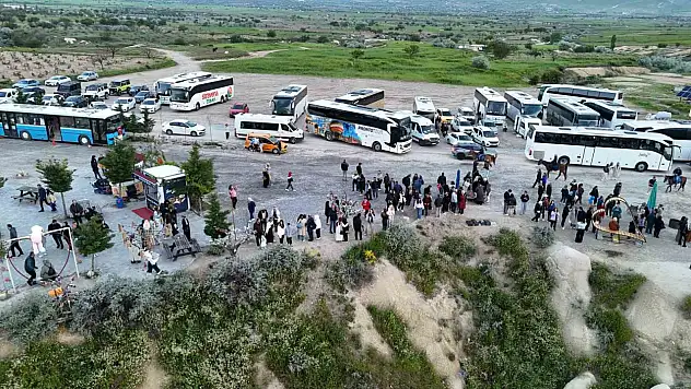 Rüzgar izin vermedi! Kapadokya'da balon turları durduruldu