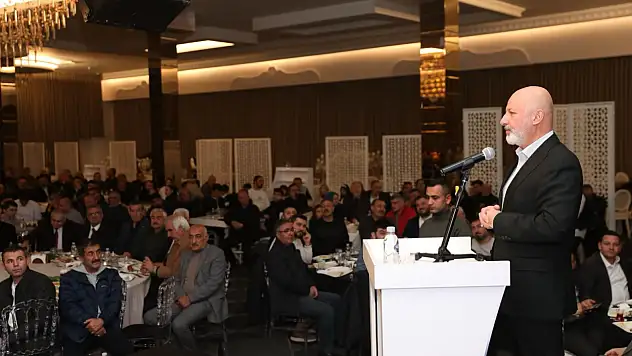 ''Kapılar açılıyor mu, açılmıyor mu bir gidin görün'' Kocasinan'da kura töreninde sert sözler!