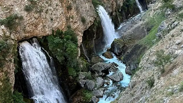 Kapuzbaşı Şelaleleri yeni yüzüyle göz kamaştırıyor!