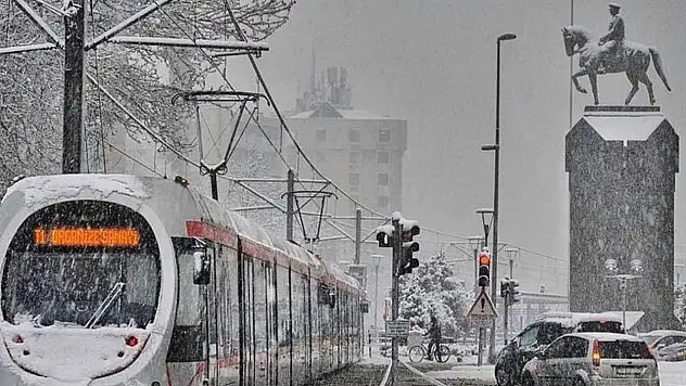 Kar geri geliyor: Sömestir uzayacak mı? Kayseri dahil 26 il için tatil sinyali verildi!