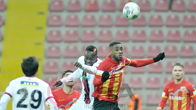 Karagümrük maçı öncesi kritik gelişme! Kayserispor'da kötü haber var!