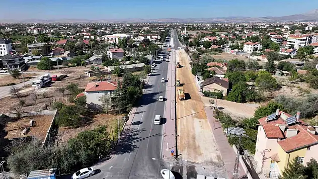 Karakayış, Kanal ve Sütlüce'de asfalt çalışmaları devam ediyor