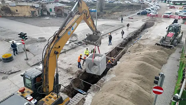 Kartal Kavşağı ve Bağlantı Yollarında Altyapı Yenileniyor
