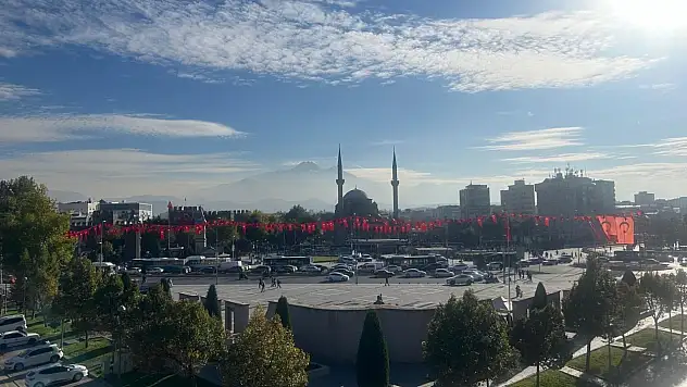 Kasım'ın ilk haftası bahar geri dönüyor – Kayseri'de hava 22 dereceye çıkacak!
