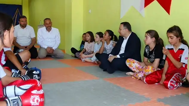 Kaymakam Erdem'den spor okulları öğrencilerine moral ziyareti