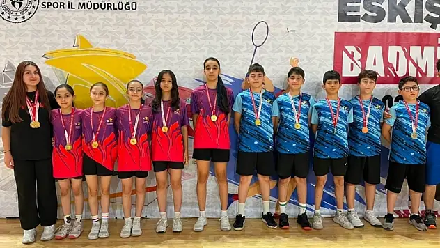 Kayseri badmintonunda çifte zafer!