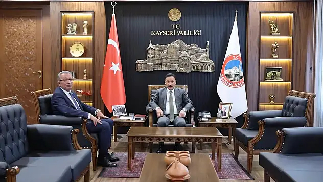 Kayseri Barosu'nda Murat Tolga Özsoy büyük farkla güven tazeledi!