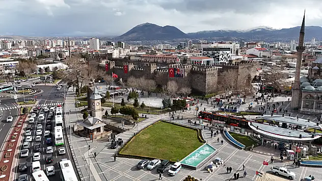 Kayseri bayrama hazırlanıyor!