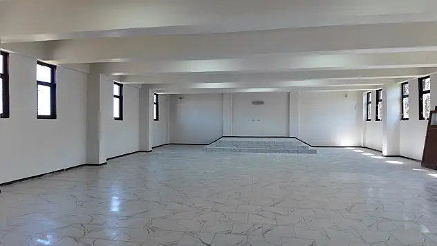 Kayseri Büyükşehir'den kırsala bir yatırım daha! Taziye evi modern hale getirildi