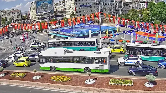 Kayseri Cumhuriyet Meydanı'nda bir ilk: Yalnızca 2 gün sürecek!