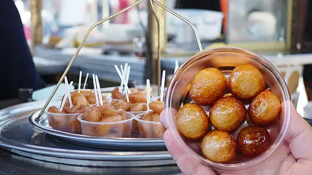 Kayseri Cumhuriyet Meydanı'nda lokma dağıtılacak!