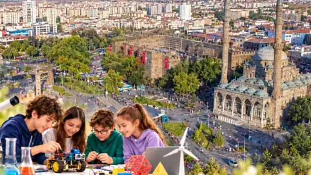 Kayseri'de 100 öğretmen STEM Çalıştayı'nda buluşacak: 20 branş, tek hedef!