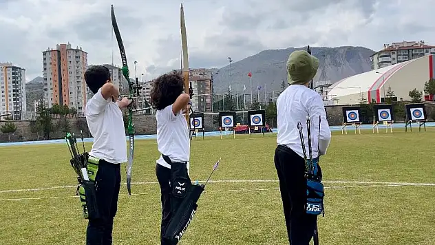 Kayseri'de 110 sporcunun katıldığı yarışma son buldu!