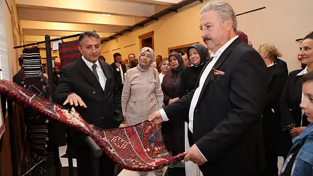 Kayseri'de 120 yıllık heybeler gün yüzüne çıktı