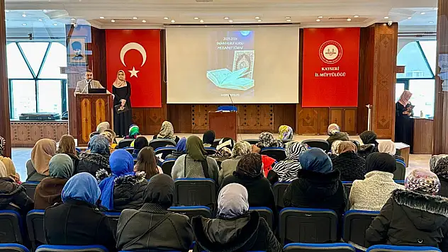 Kayseri'de 15 kadın Kur'an Kursu öğreticisi kursu başarıyla tamamladı!