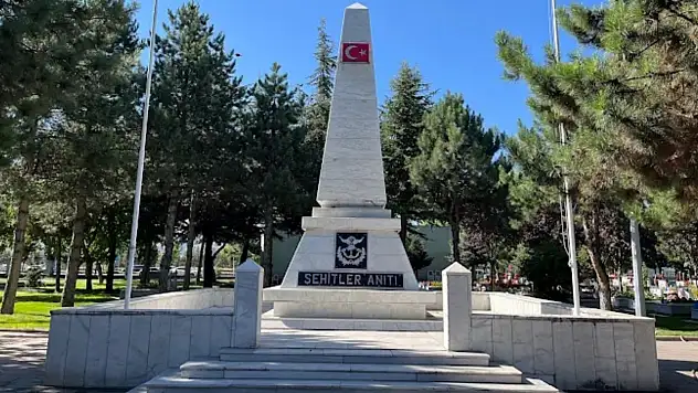 Kayseri'de şehit askerlerimiz için eller semaya açılacak