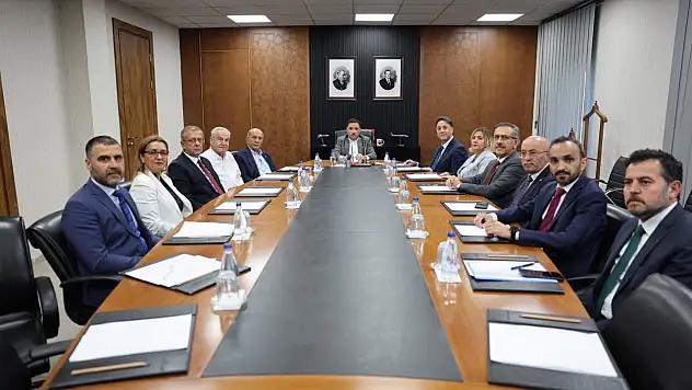 Kayseri'de 3 hayırseverden Develi'ye büyük destek! İmzalar atıldı