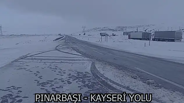 Kayseri'de 3 karayolu tır ve çekici trafiğine kapatıldı!
