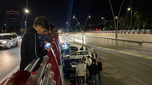 Kayseri'de 3 otomobil kazaya karıştı: 2 sürücü yaralandı!