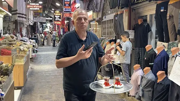 Kayseri'de 4 metrekarelik dükkana 43 yıllık emeğini sığdırdı!