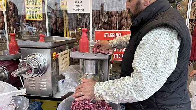 Kayseri'de 40 yıllık kasaptan evlik sucuk tüyoları