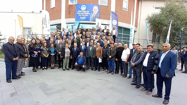 Kayseri'de 77 muhtar Memduh Büyükkılıç'ın karşısına çıktı!