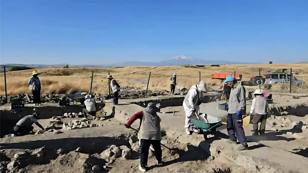 Kayseri'de 78 yıl sonra bir ilk! Toprağın altından çıkanlar tarihe ışık tutacak