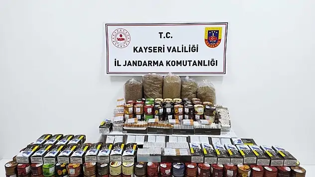Kayseri'de binlerce dolu makaron ele geçirildi