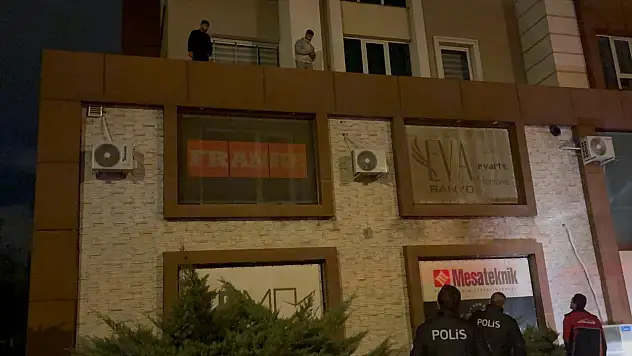 Kayseri'de akılalmaz olay: Evden çıkamayan şüpheliler çarşafla indi, itfaiye kurtardı!