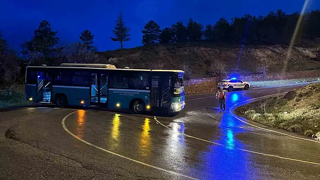 Kayseri'de film gibi olay! Çaldığı halk otobüsüyle kaza yaptı