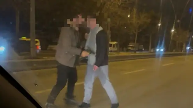 Kayseri'de alkollü şahıstan pes dedirten eylem: Trafiği kilitledi!