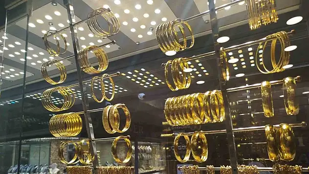 Kayseri'de altın fiyatları haftanın son gününe nasıl başladı? - 9 Mayıs 2025