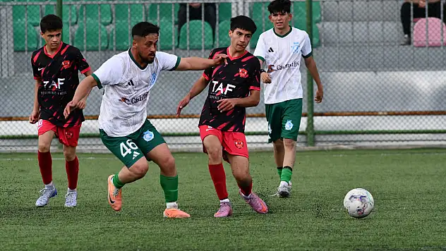 Kayseri'de Amatör futbola bayram molası