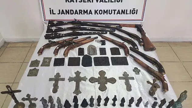 Kayseri'de ''Anadolu Mirası'' operasyonu: Paha biçilmez eserler ele geçirildi!