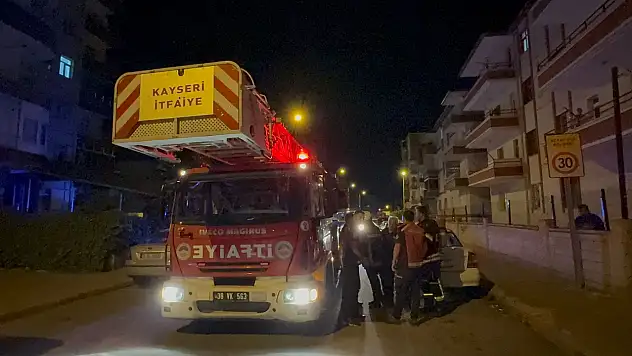 Apartmanda ''yanık kokusu'' paniği!