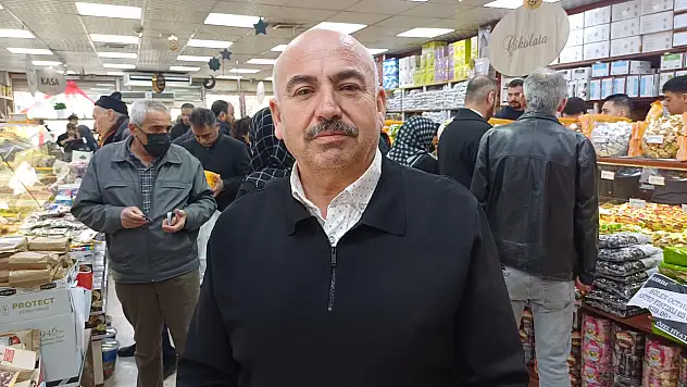 Kayseri'de Arefe gününde bayram telaşı - Dükkanlar dolup taşıyor!