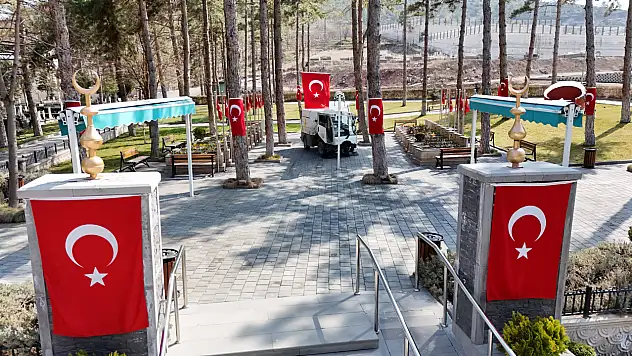 Kayseri'de Arife günü mezarlıklarda özel uygulama başlıyor