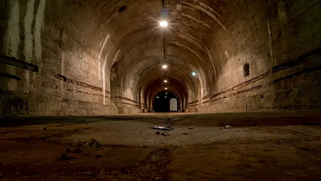 Kayseri'de AVM'lerin bodrum katı sığınak oluyor!