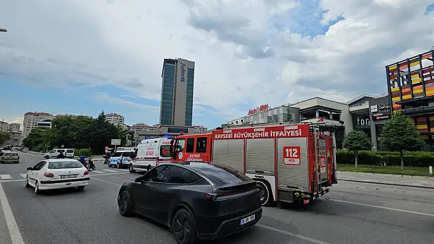 Kayseri'de AVM önünde 'bomba' ihbarı yapılmıştı: Gerçek ortaya çıktı!