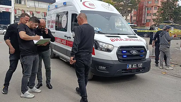 Kayseri'de baba-oğul inşaat işçilerine ateş açtı - Yaralılar var!