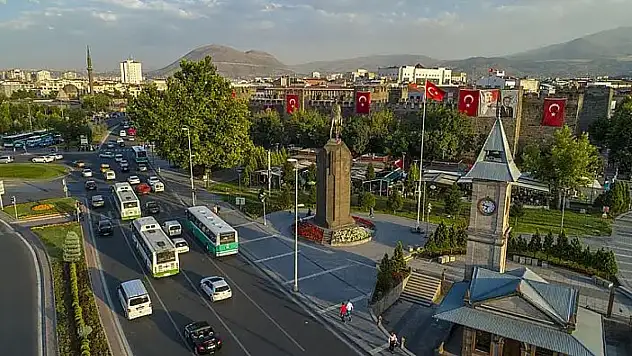 Kayseri'de bayram öncesi büyük zam! Kilosu 700 TL'ye dayandı! İşte yeni rakamlar…