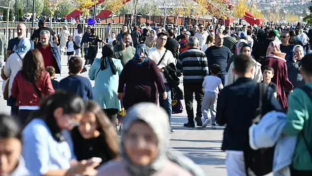 Kayseri'de Bilim ve Teknoloji Festivali Yoğun İlgi Gördü
